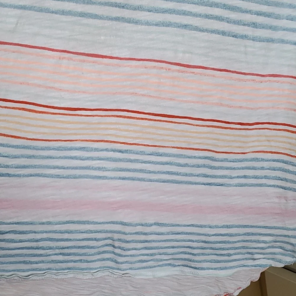 Girls‎ striped tank
